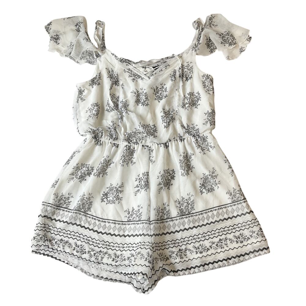 Trixxi Women Romper M White Floral Chiffon Bohemian V-neck Ruffle Short Sleeve